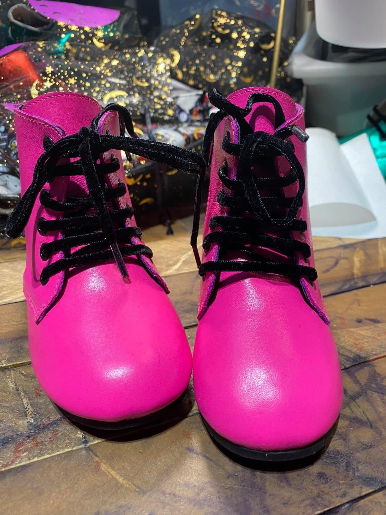 HOT PINK ADORABLE NYX BOOTIES! Vintage 80s Boots!