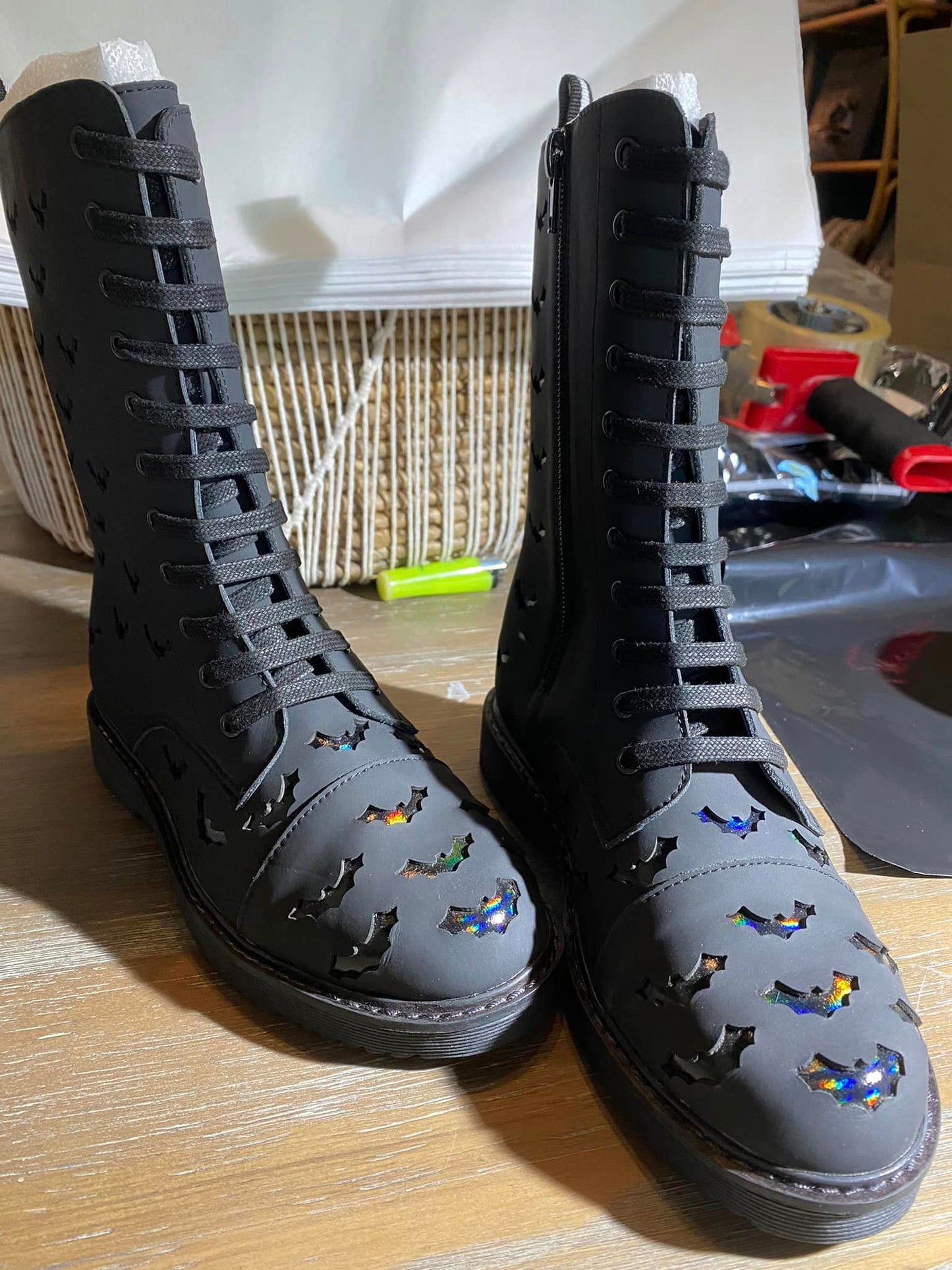 UPGRADE: MAKE MY BOOTS TALL LIKE THE TIKTOK! ISA HEIGHT. (ADDS EXTRA HEIGHT TO COMBATS)
